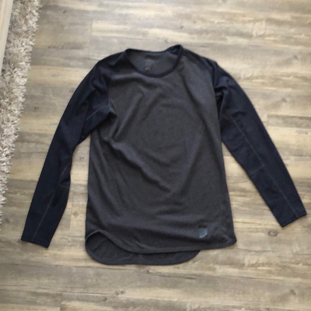 Long sleeve, 2 tone dark blue.